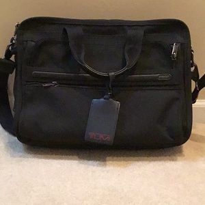 Tumi 26130D4 - 15" Laptop Carry Case
